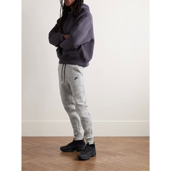 Nike Tech Slim-Fit Tapered Logo-Tech Fleece Sweatpants Men’s XL Free Shipping - Picture 3 of 3